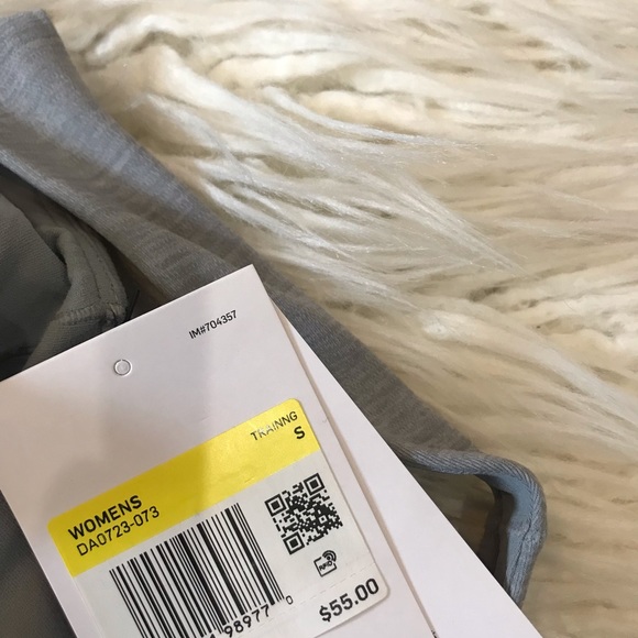 New🌿Nike Yoga Luxe Shelf Bra Tank - Picture 8 of 10